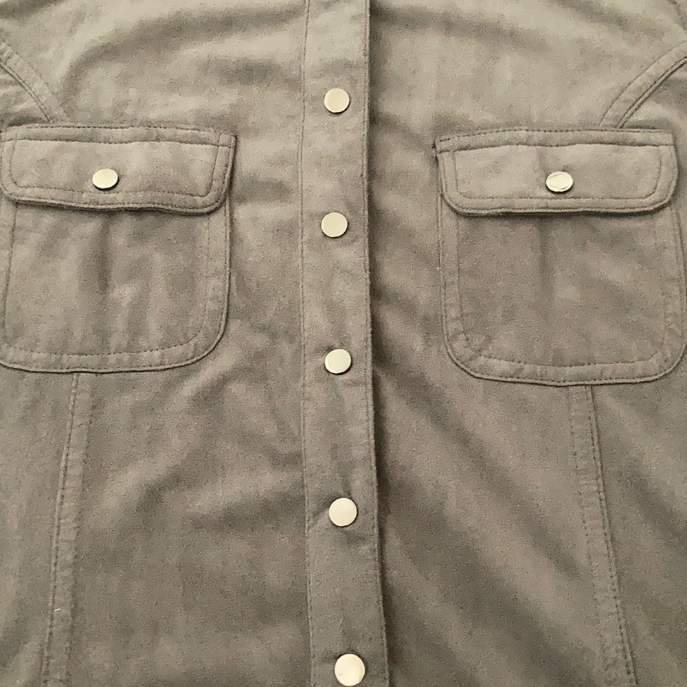 Vertigo Suede Cold Shoulder Button Front Top Grey… - image 5